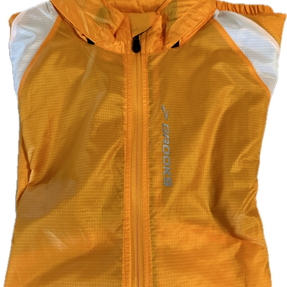 Brooks Lightweight Running Jacket - image 2